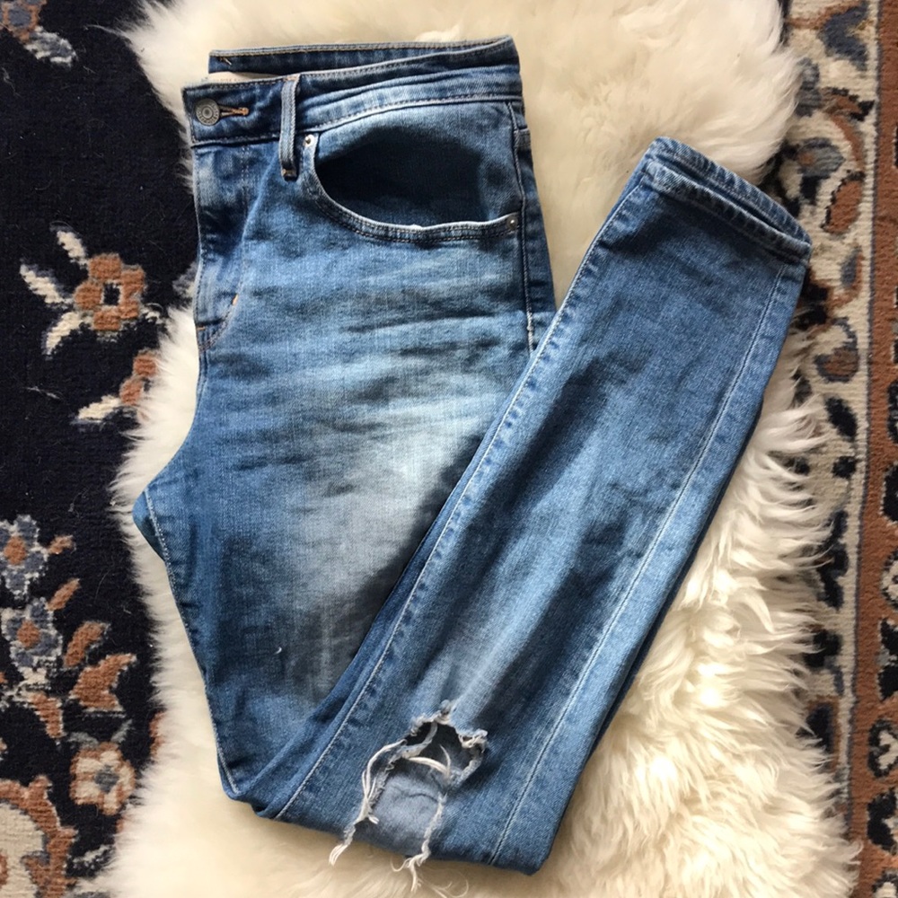 Levi’s 721 High Rise Skinny Jeans